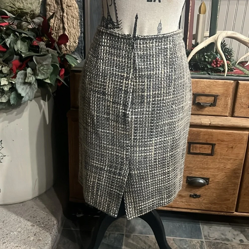 Josephine Chaus Skirt